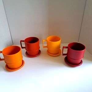 Vintage tupperware stacking cups/mugs  with lid/coasters